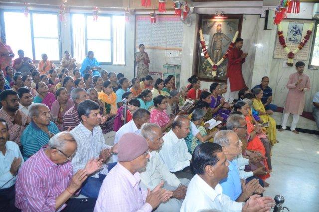 Aarti by Maharaja Samrjitsingh Gaekward